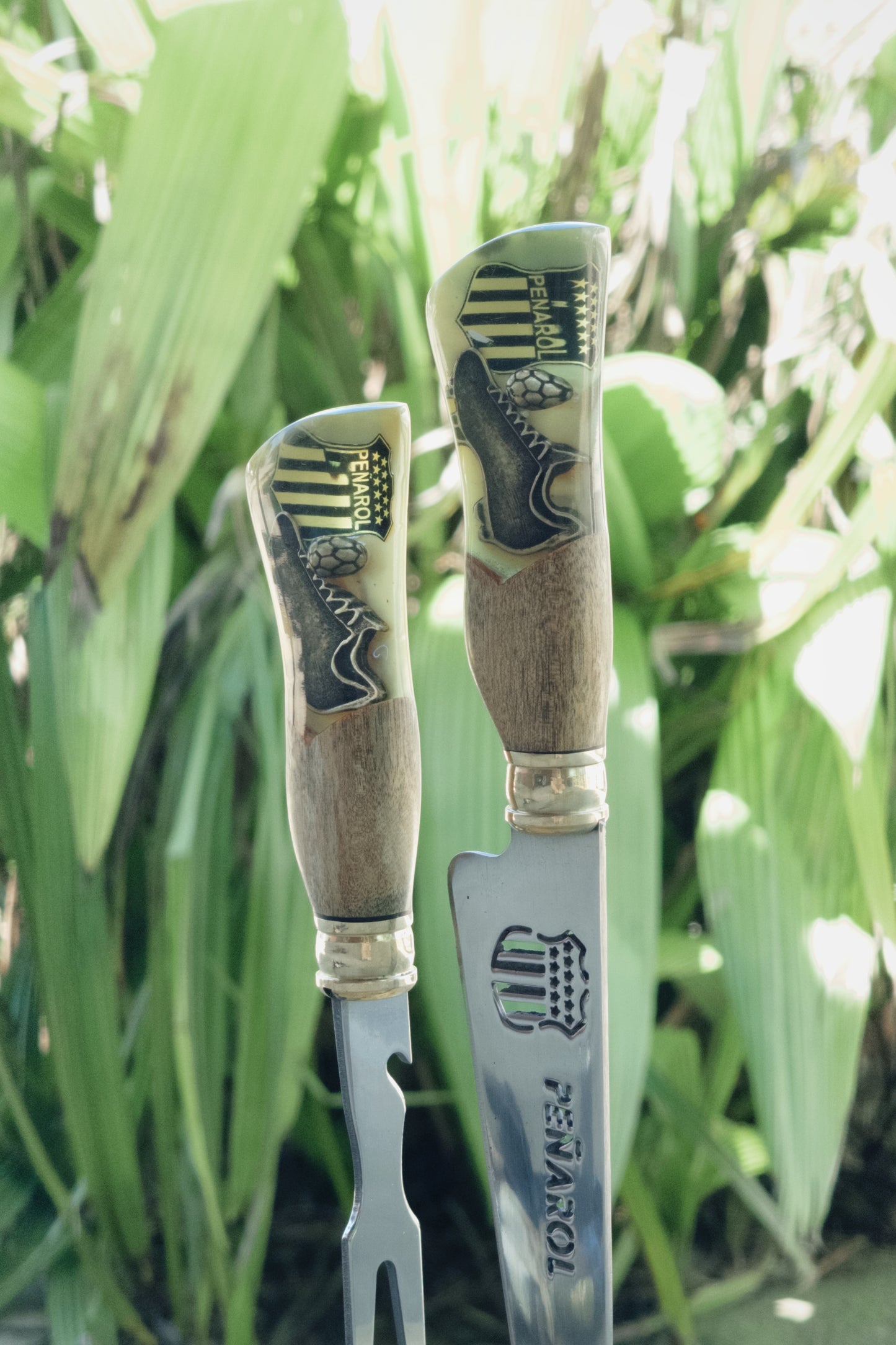 Cuchillo y pincho Peñarol Resina c/Caja