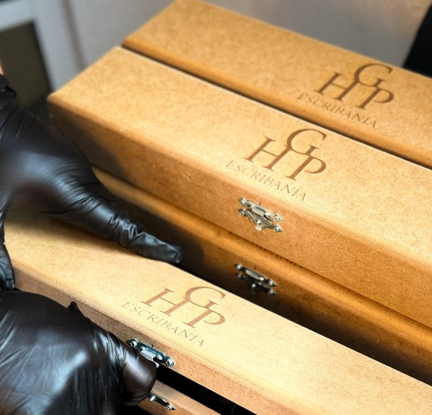 Criollo + Caja con Tridente Gratis