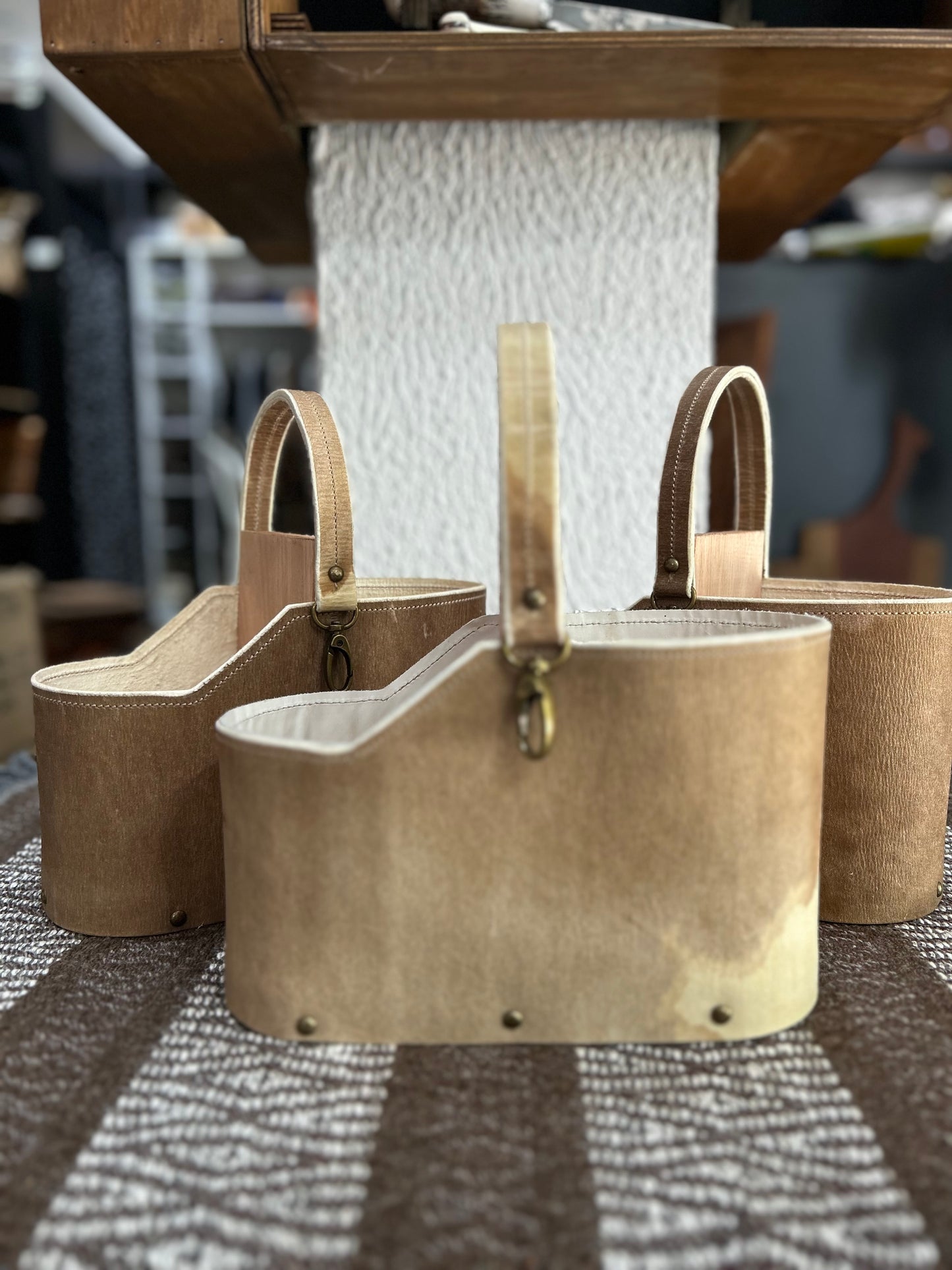 Cuia de couro manchado