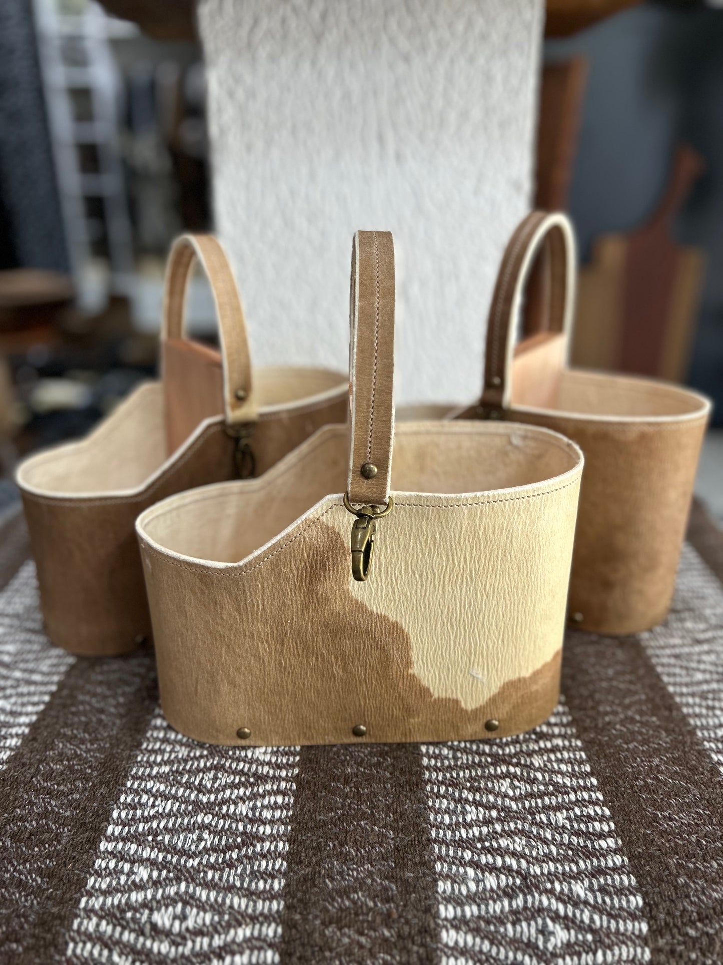 Cuia de couro manchado