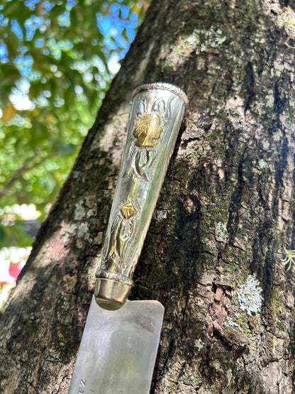 Faca de flores de alpaca e bronze