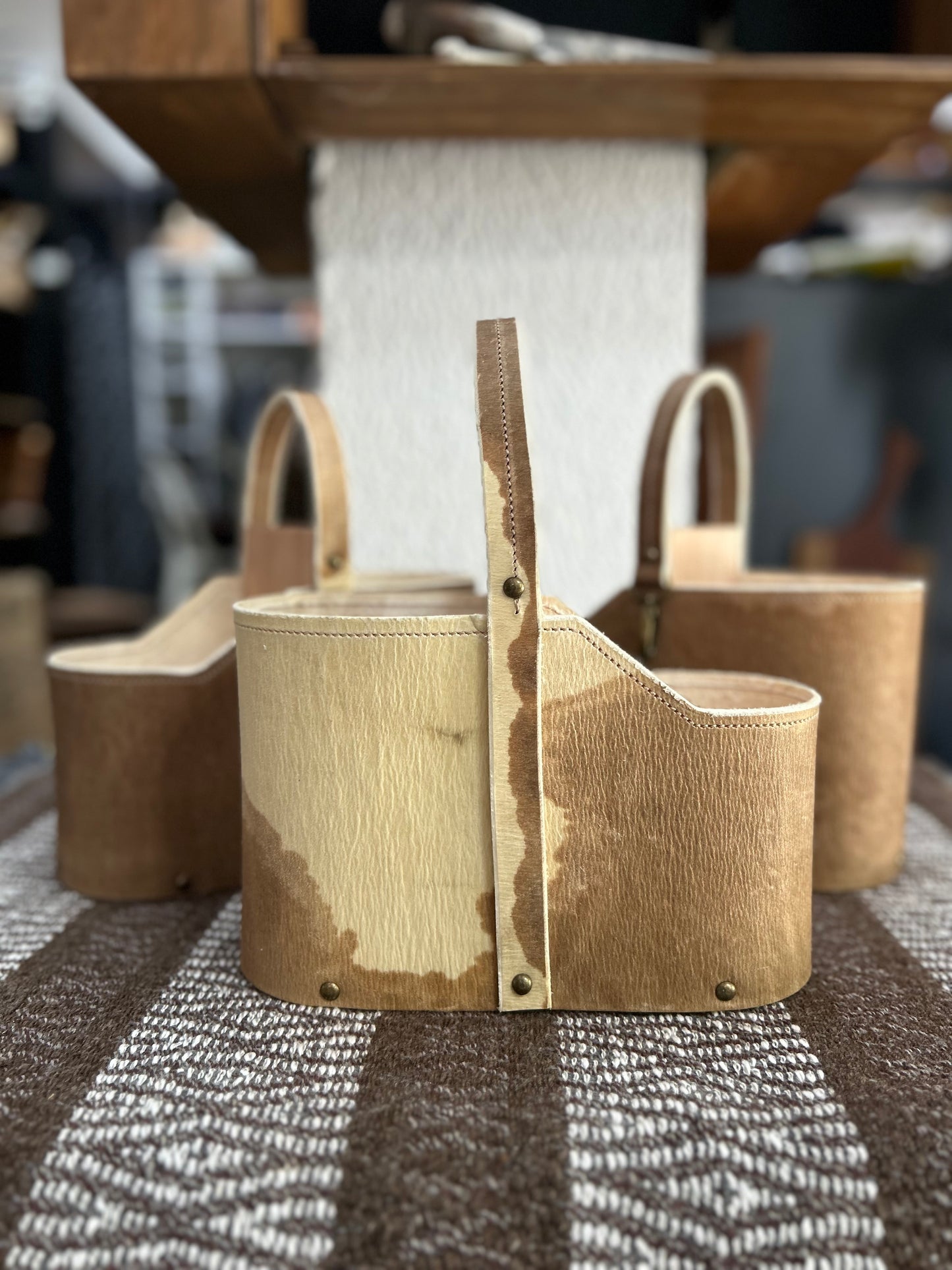 Cuia de couro manchado