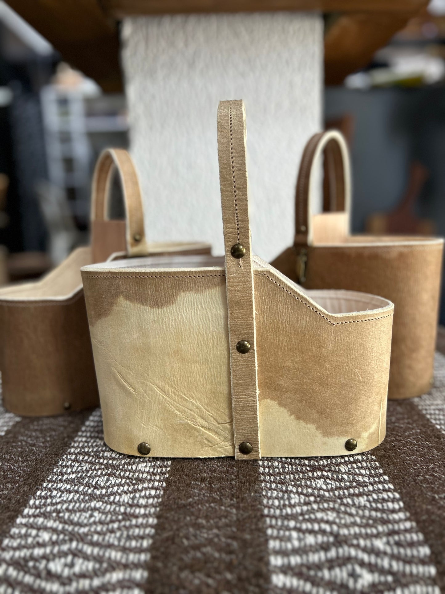 Cuia de couro manchado