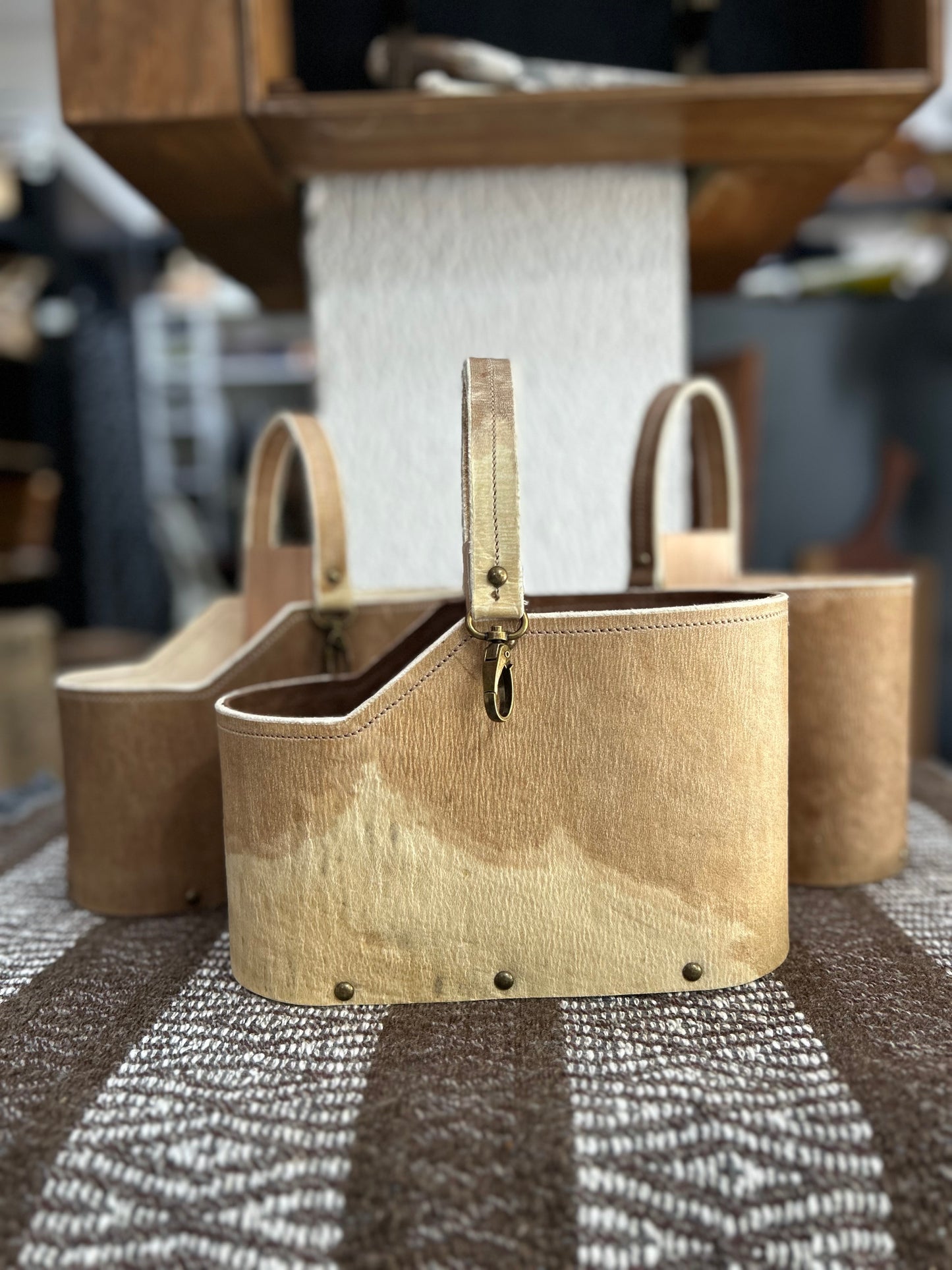 Cuia de couro manchado