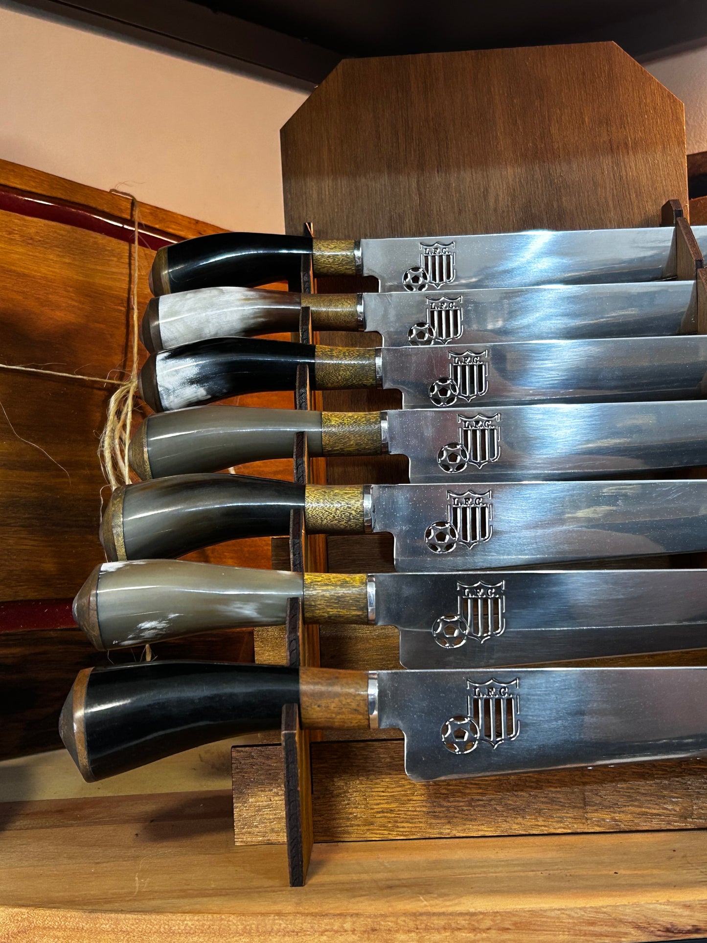 Cuchillo Liverpool FC.