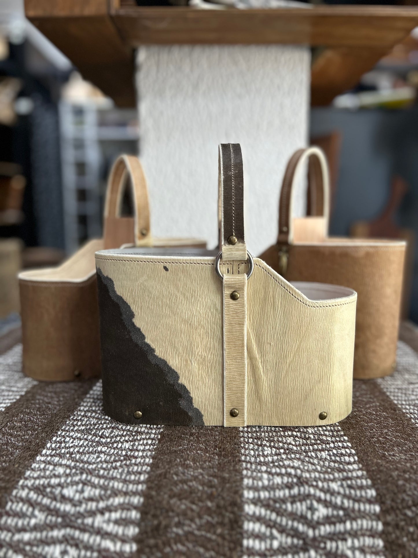 Cuia de couro manchado