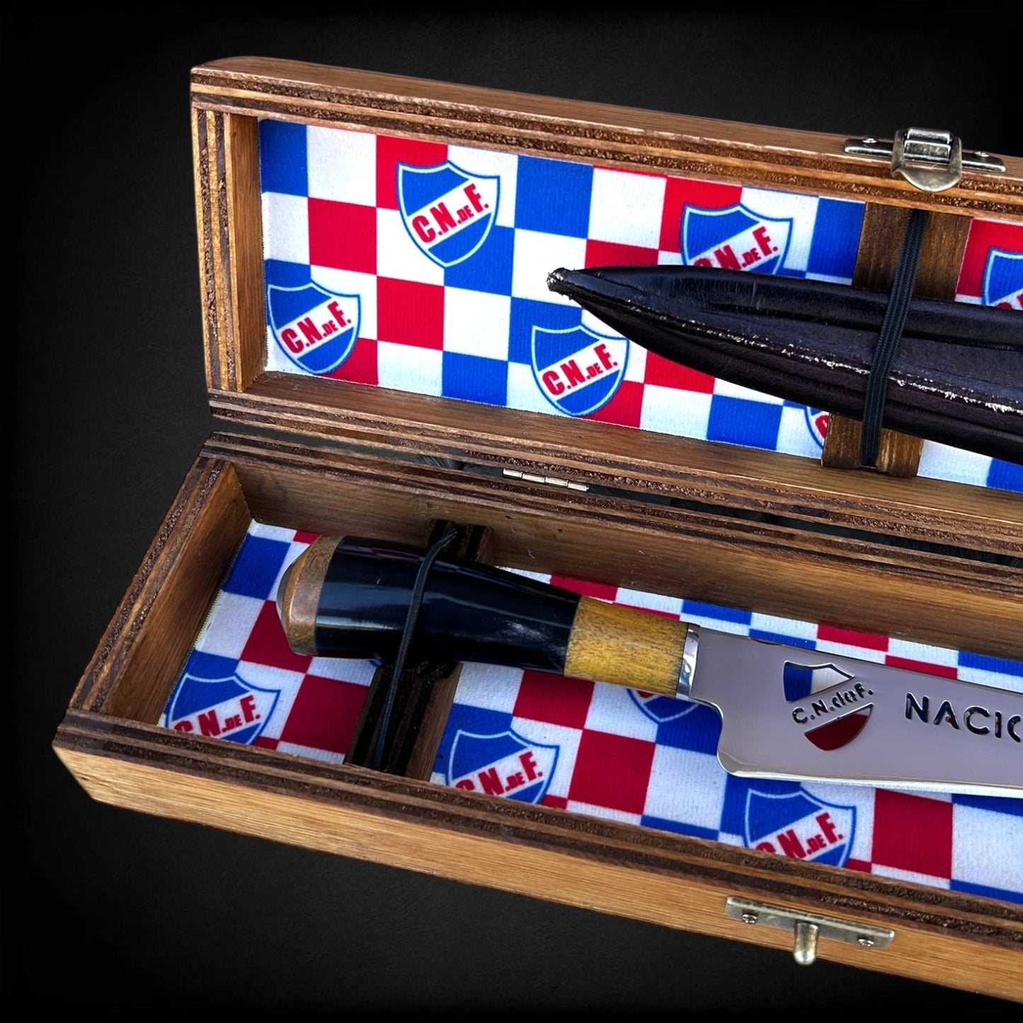 Cuchillo Criollo Nacional+ Caja