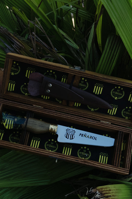 Cuchillo Peñarol con Caja