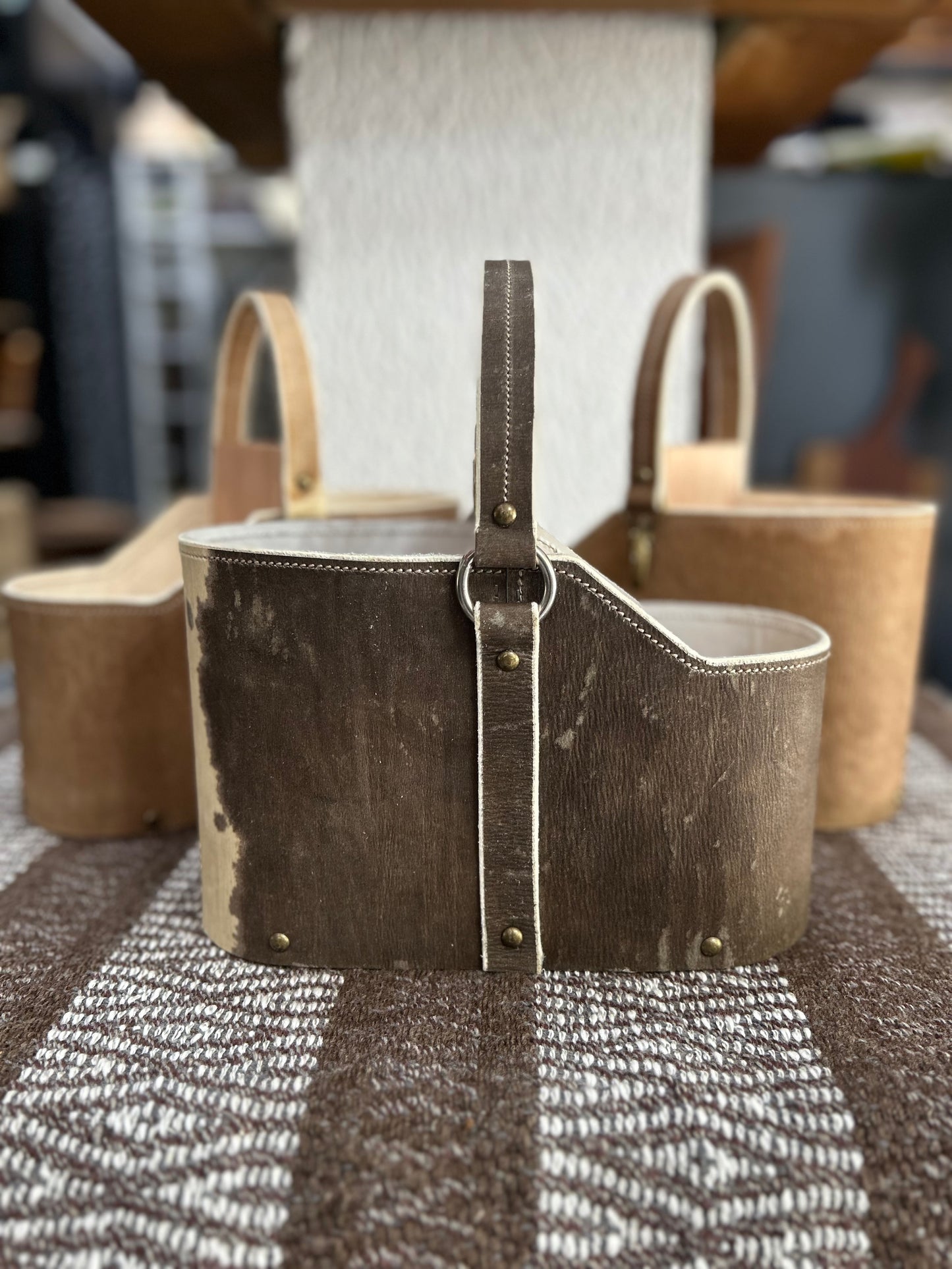 Cuia de couro manchado