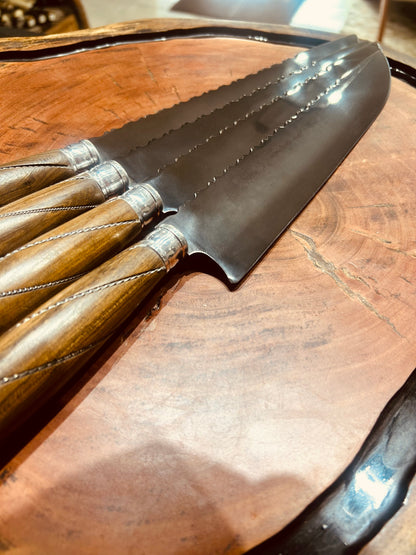 Cuchillo Galleonado Fosfatizado 12”