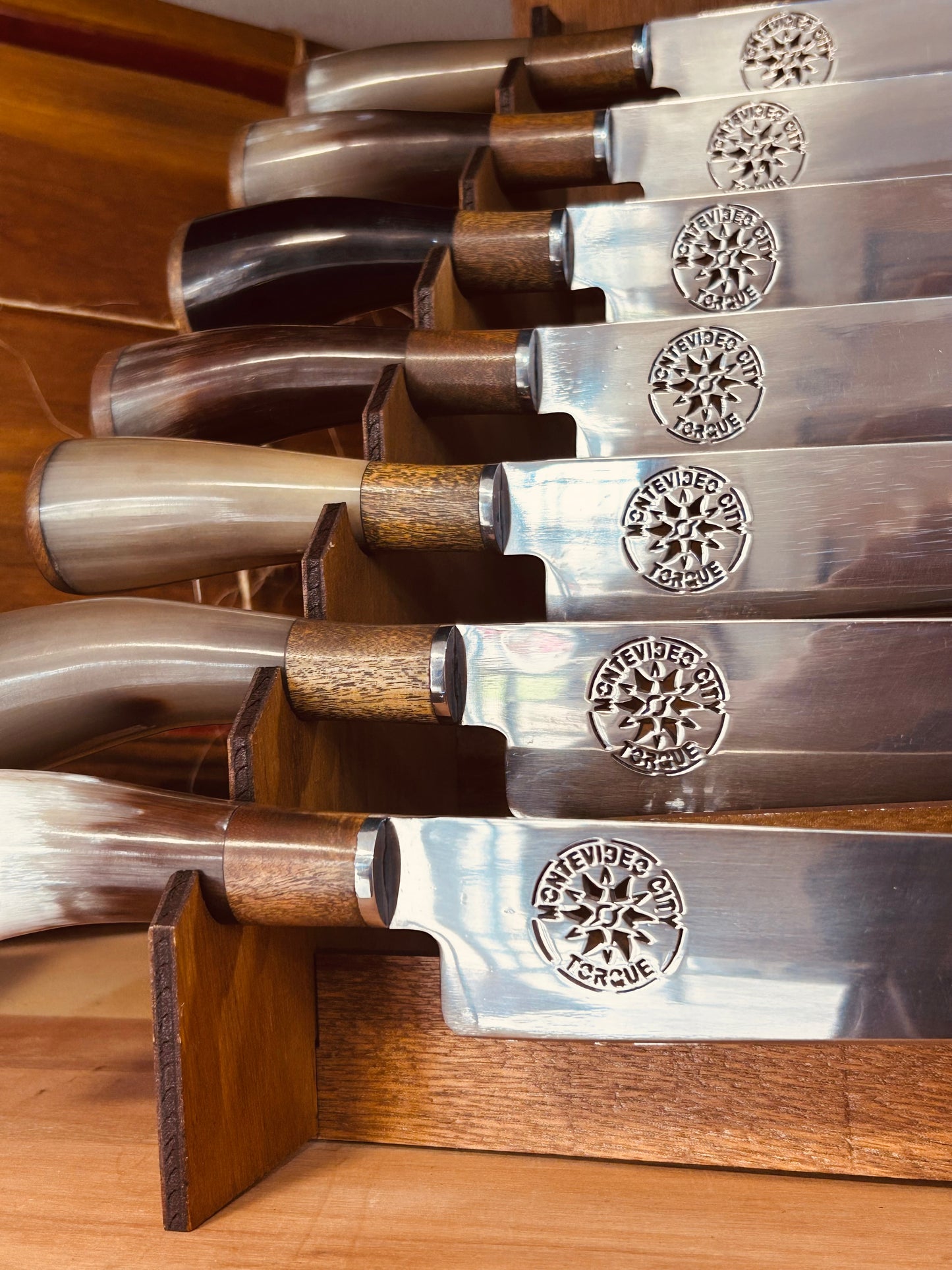 Cuchillo Montevideo City Torque