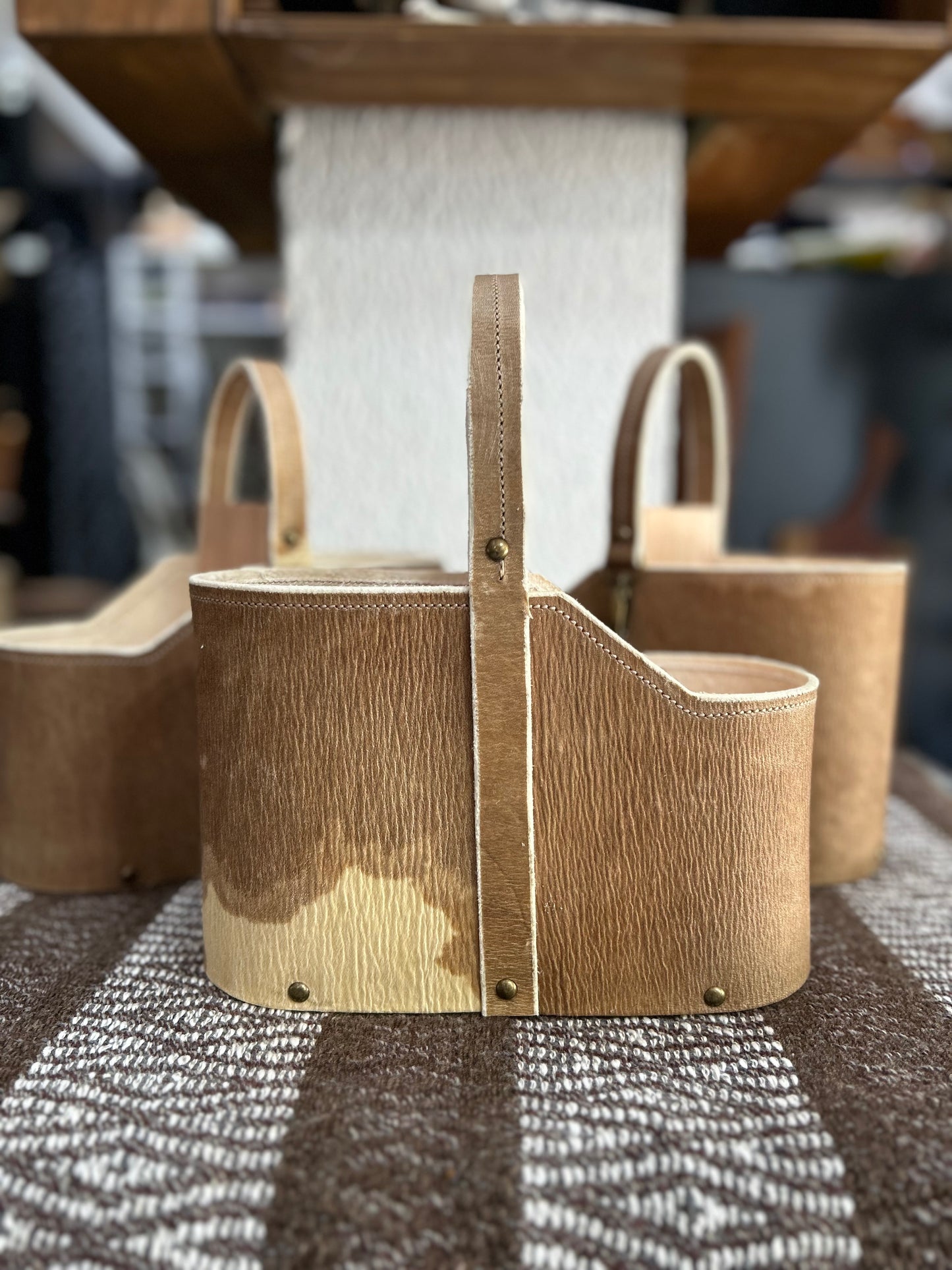 Cuia de couro manchado