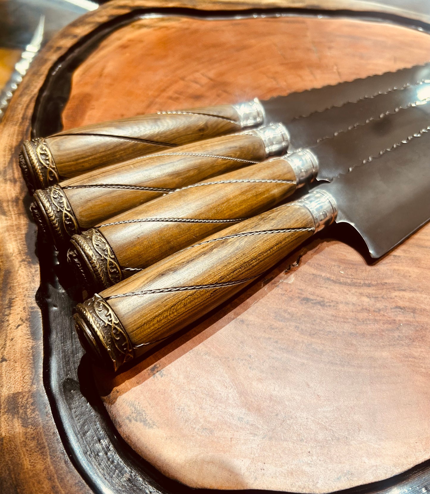 Cuchillo Galleonado Fosfatizado 12”