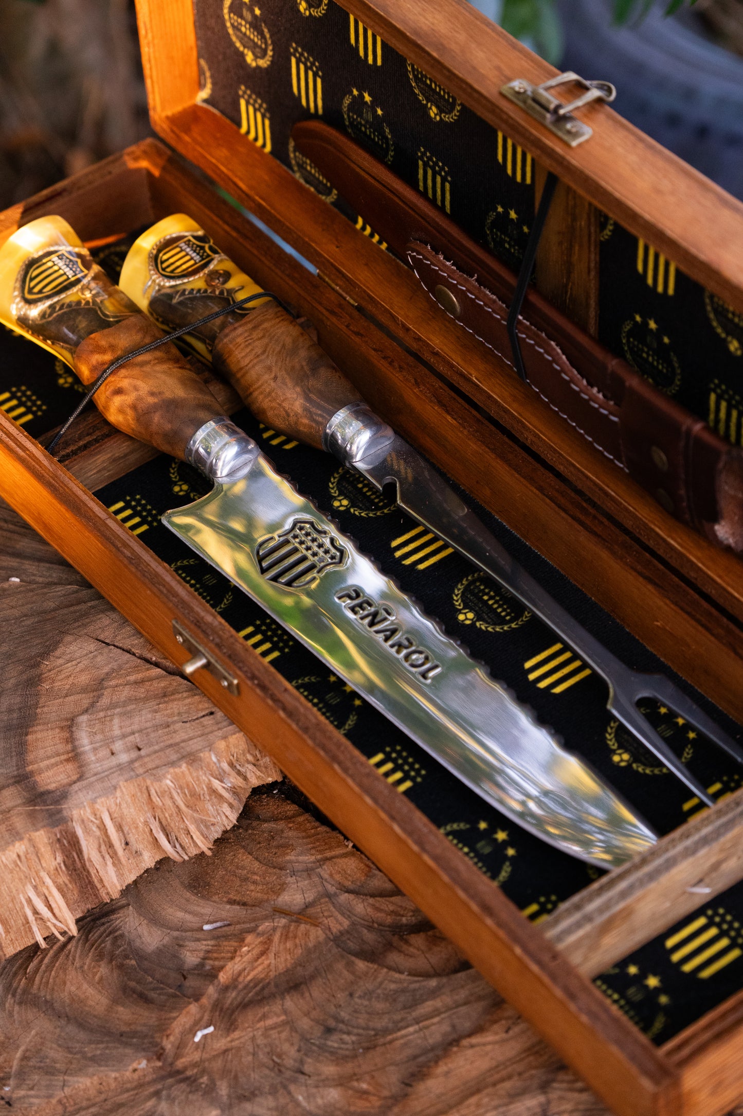 Cuchillo y pincho Peñarol Resina c/Caja