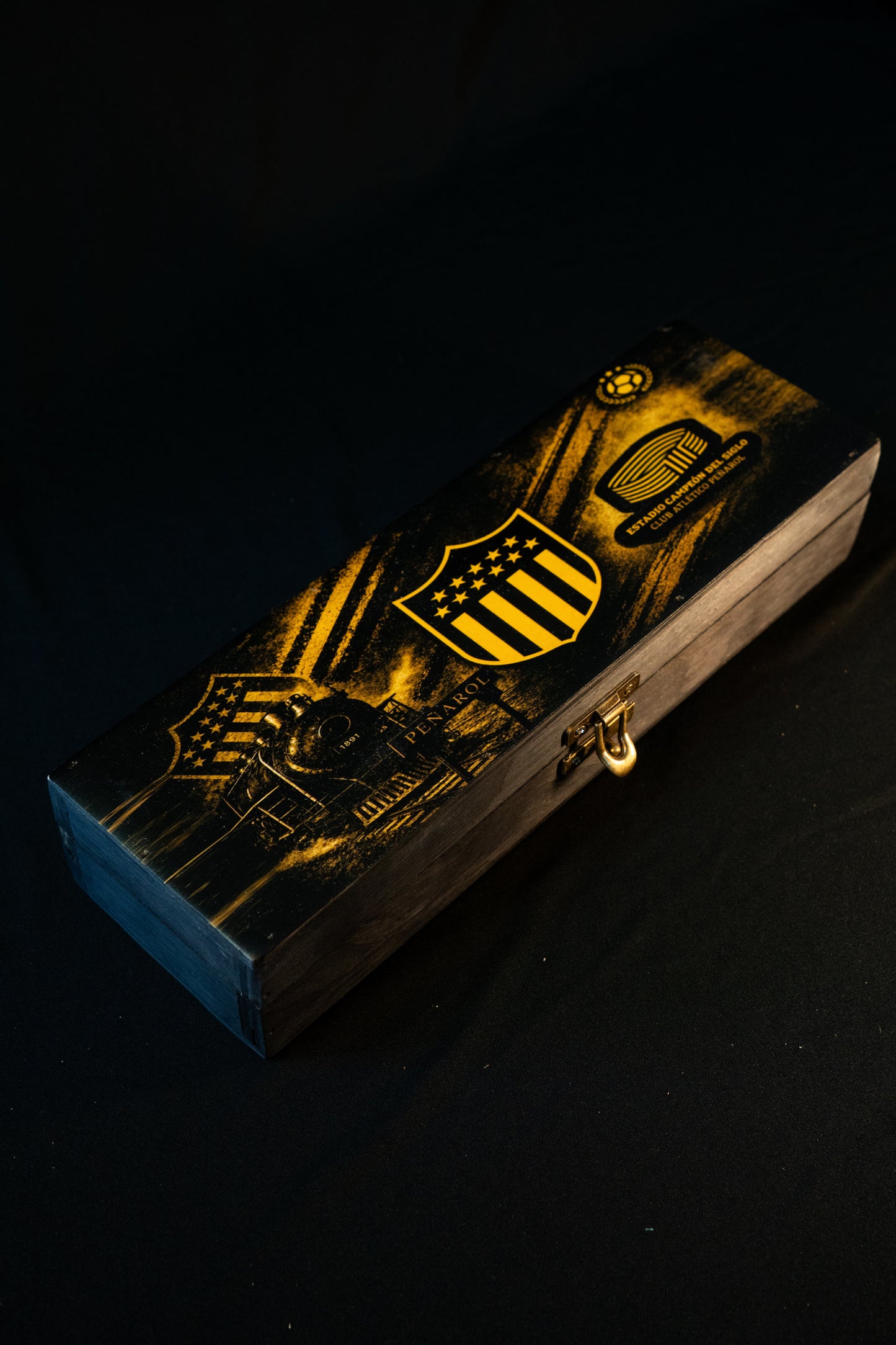 Cuchillo Peñarol y packing estampado
