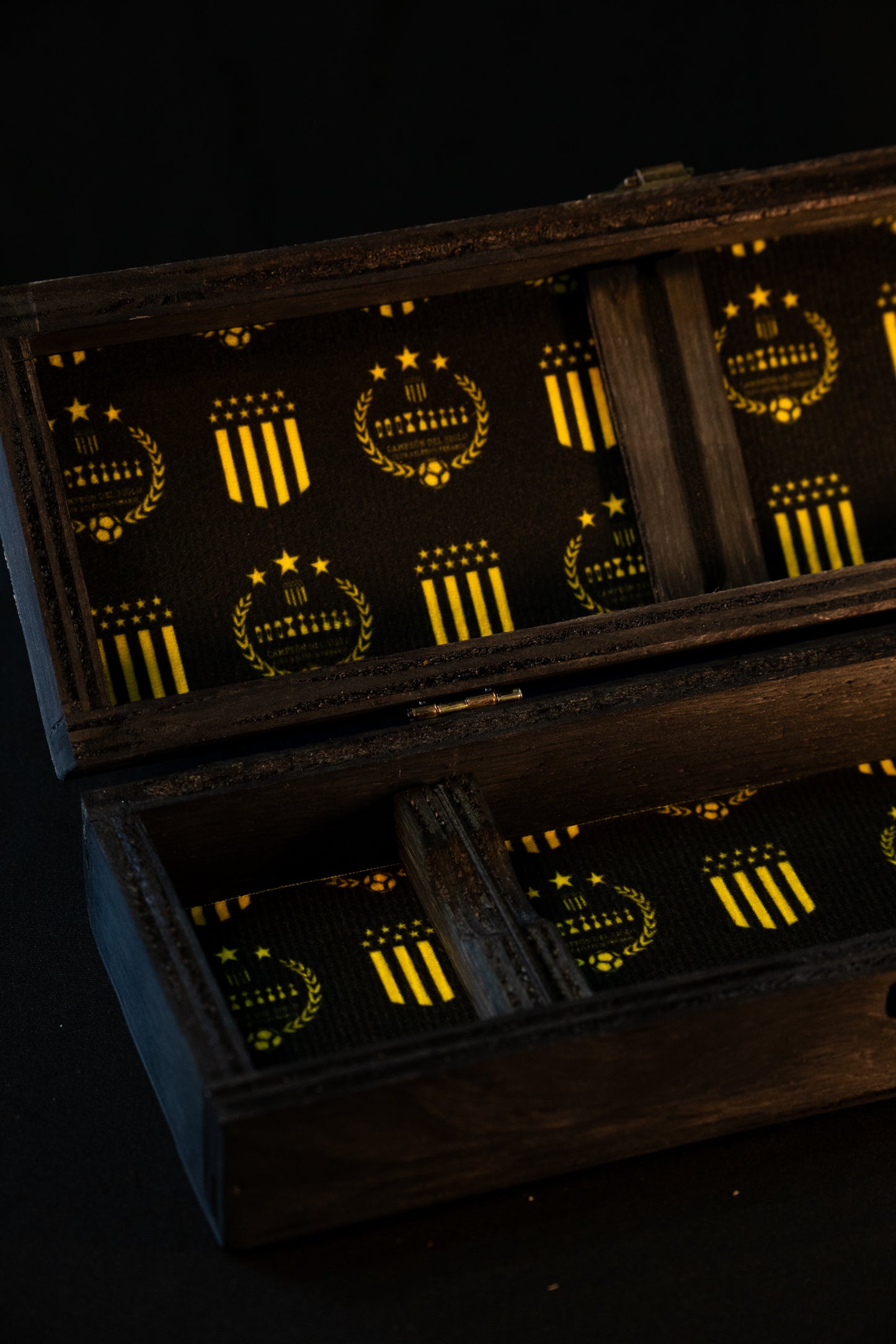 Cuchillo Peñarol y packing estampado
