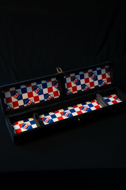 Cuchillo Nacional y packing estampado.