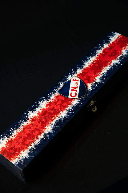 Cuchillo Nacional y packing estampado.