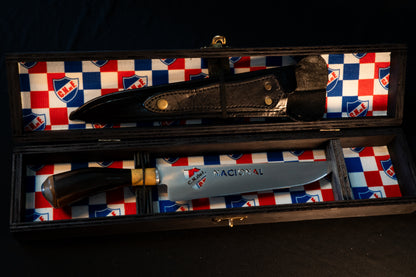 Cuchillo Nacional y packing estampado.