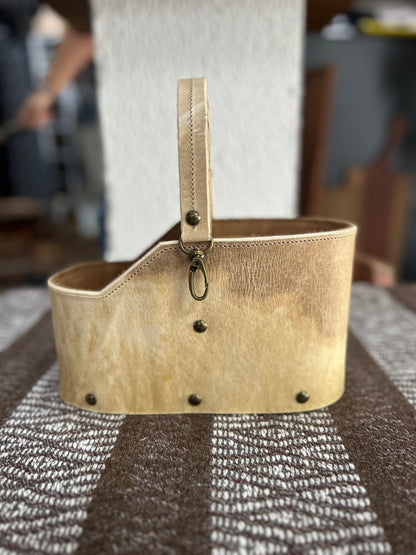 Cuia de couro manchado