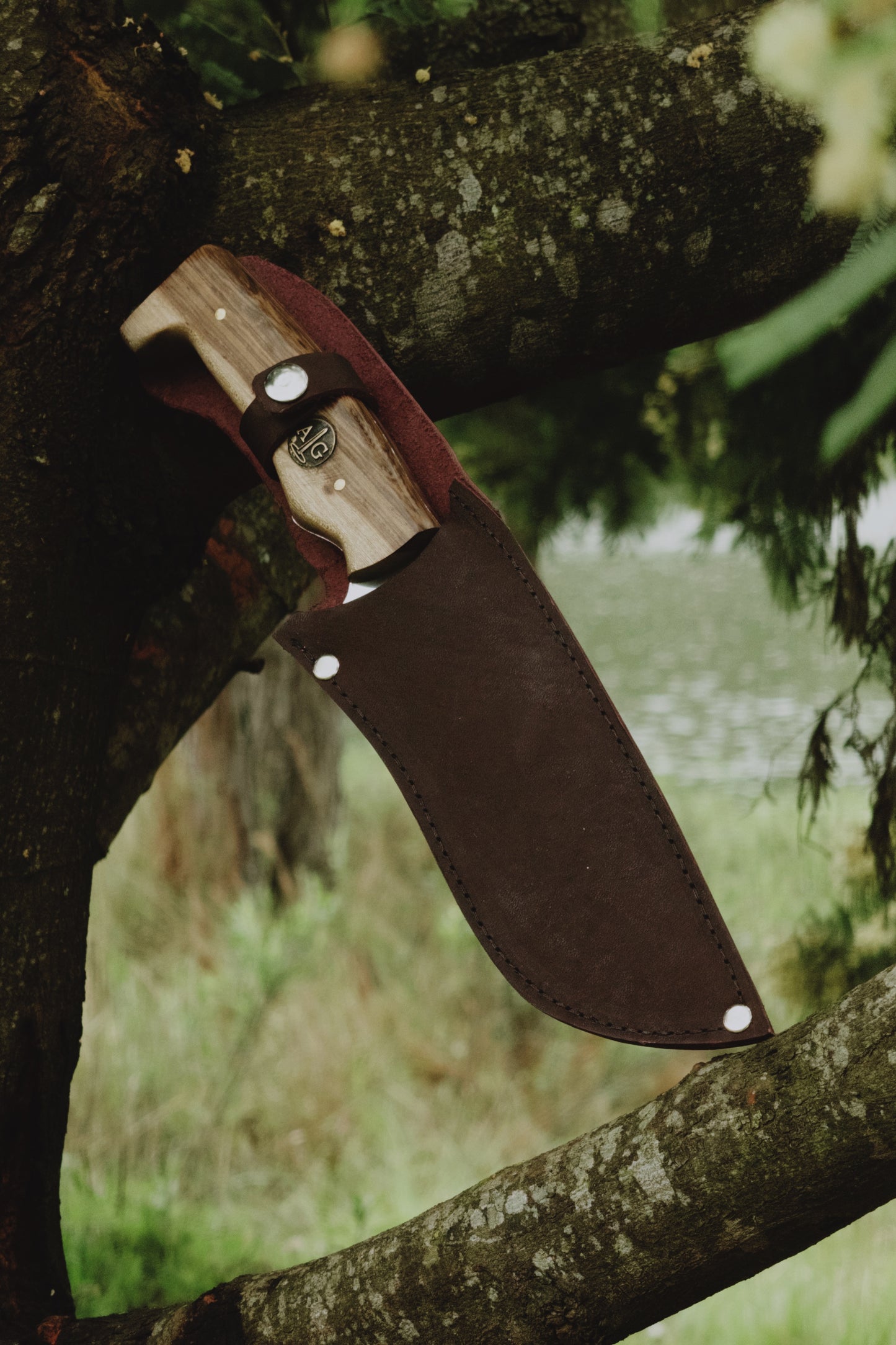 Faca de Sobrevivência Tática