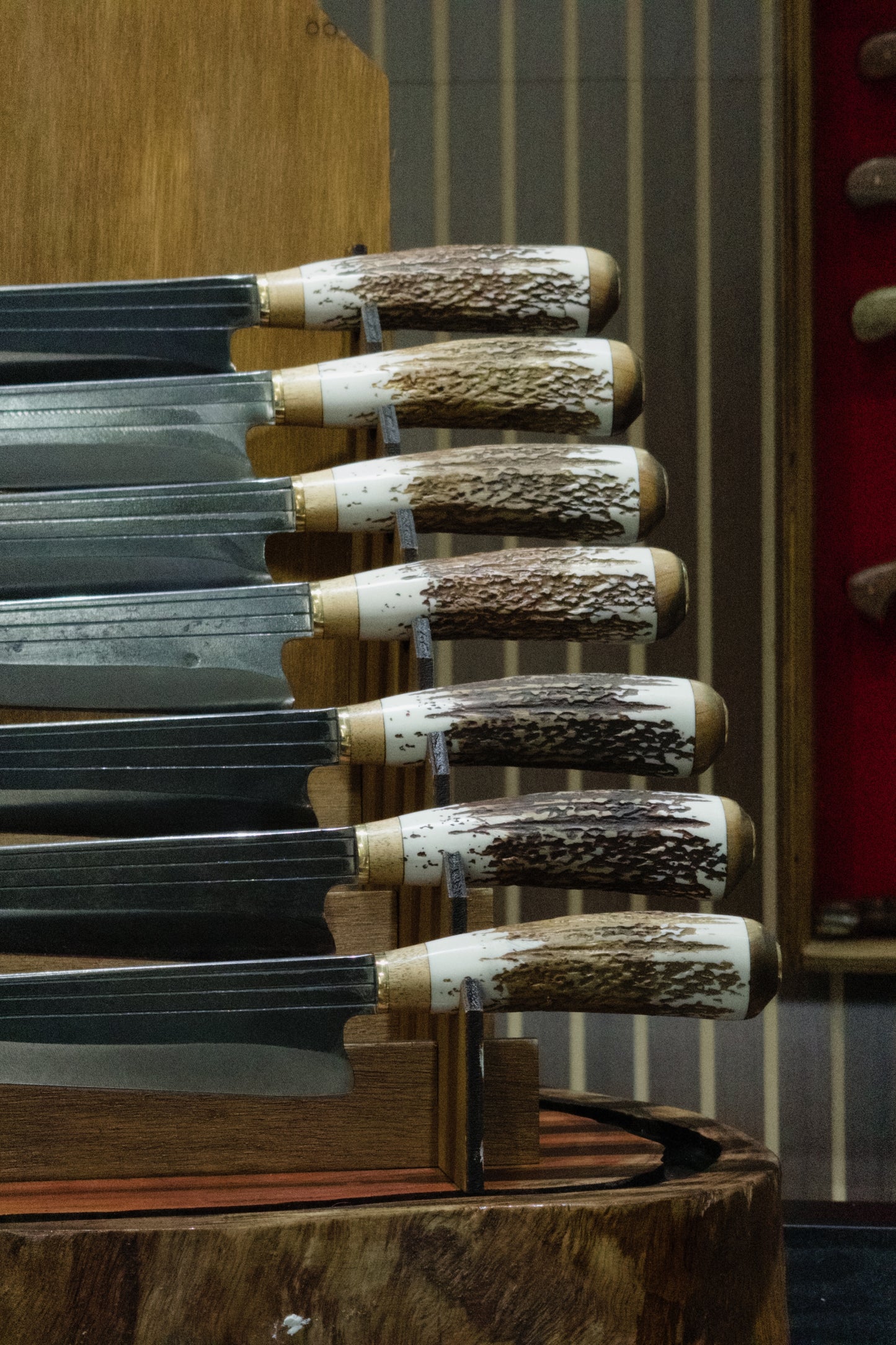 Veado com faca crioula