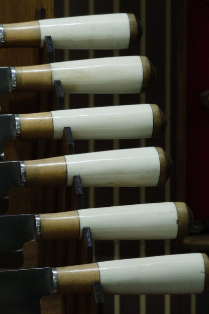 Criollo + Caixa Trident Grátis