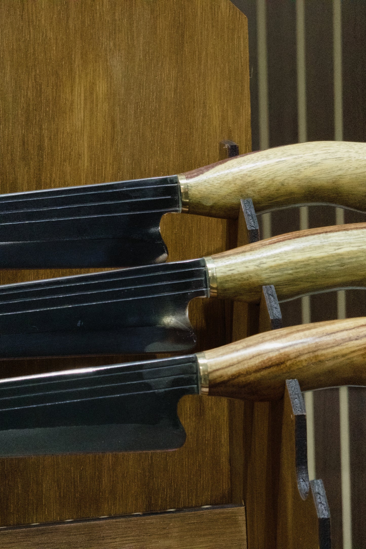 Veado com faca crioula